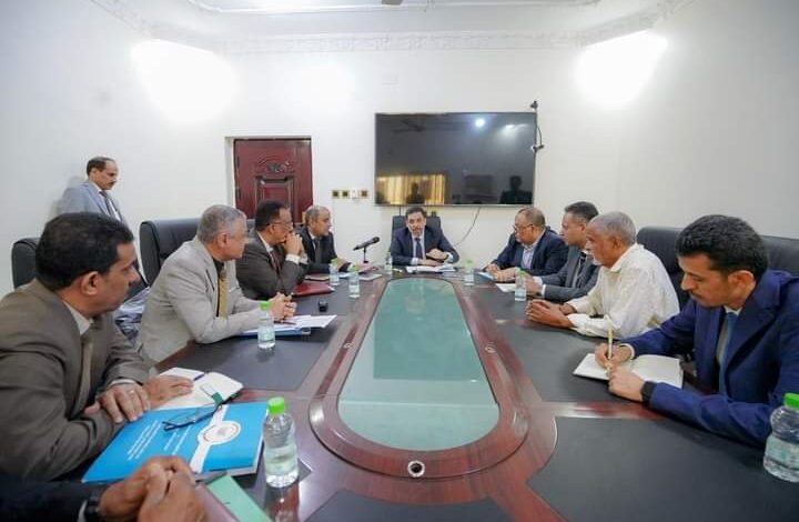 بن مبارك والضرائب