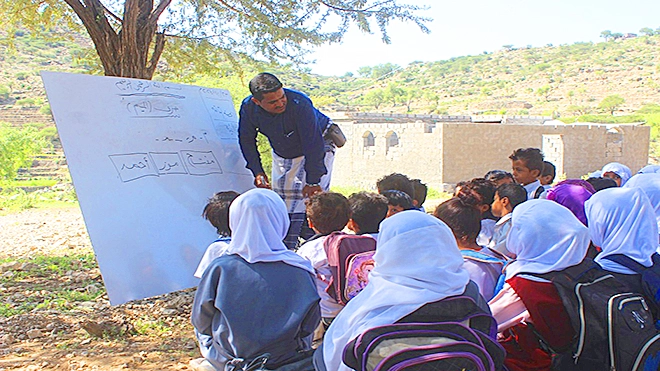 مدرسة في قرية بلحج0020 (1)