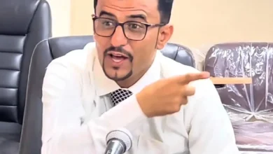 سعدان يتفاعل ويشي